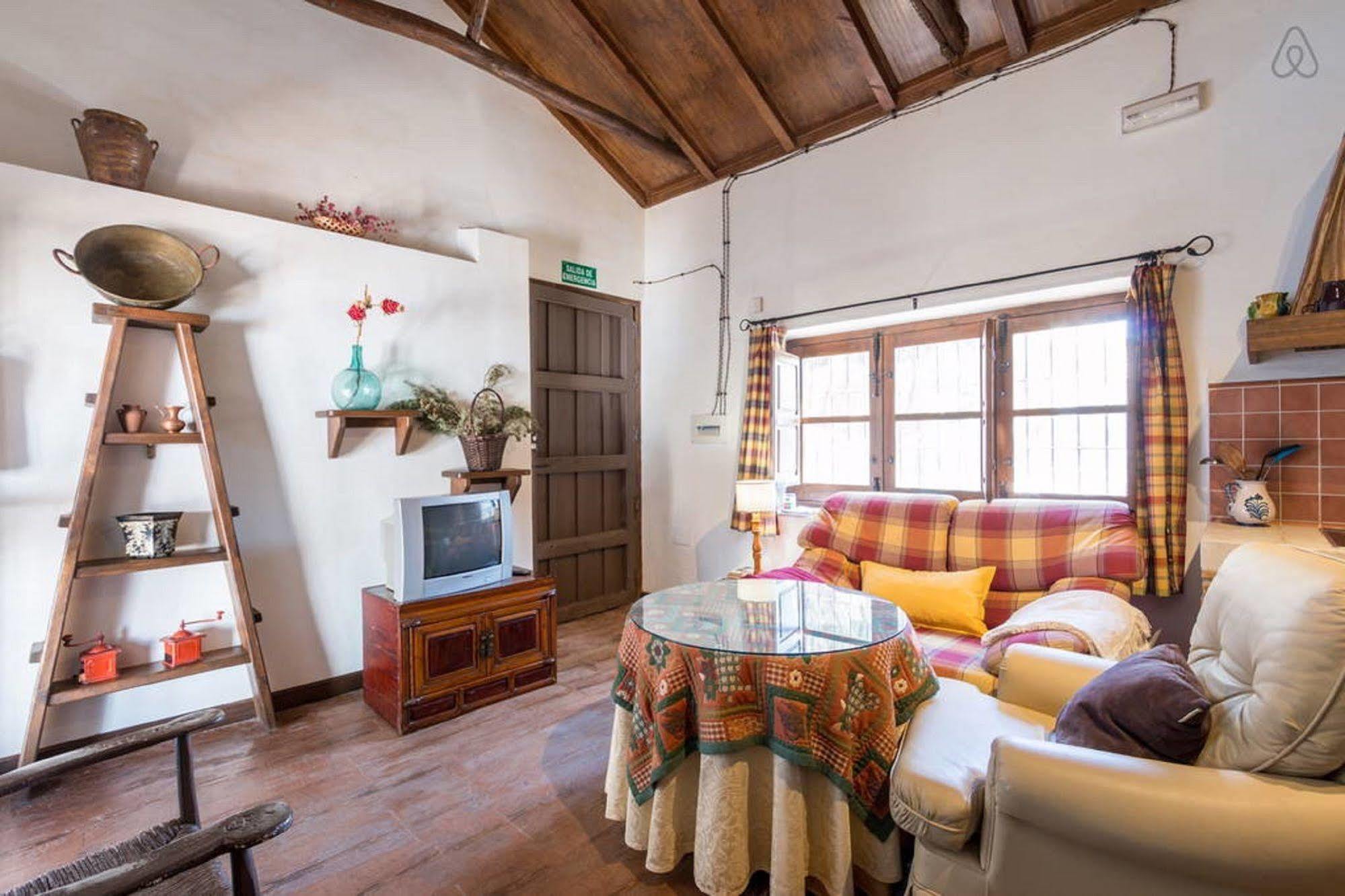 Alojamiento Rural El Cortijuelo Hotel Illora ภายนอก รูปภาพ