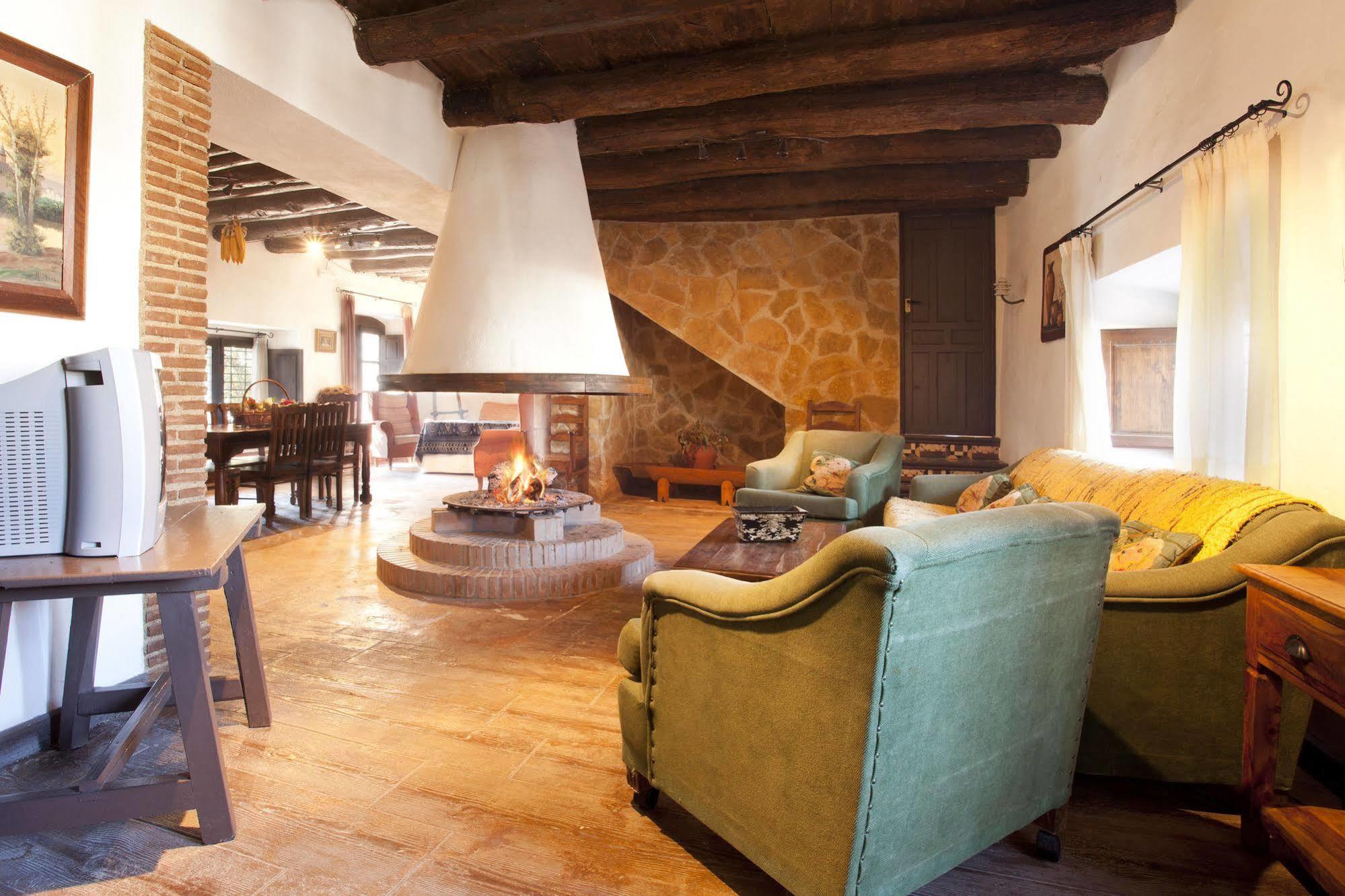 Alojamiento Rural El Cortijuelo Hotel Illora ภายนอก รูปภาพ