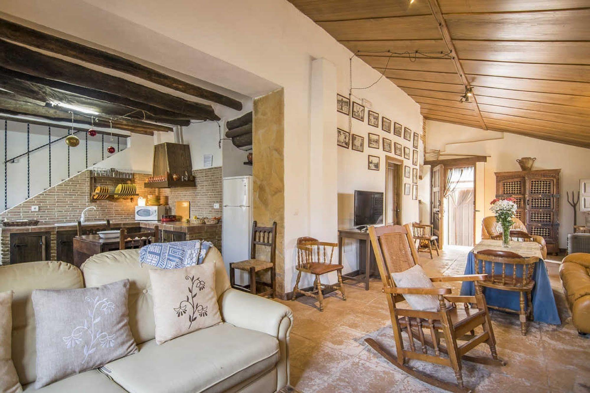 Alojamiento Rural El Cortijuelo Hotel Illora ภายนอก รูปภาพ